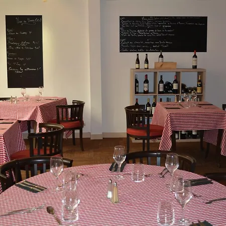 Le Petit Bistrot Otel 3*