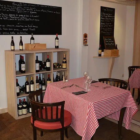 Otel Le Petit Bistrot