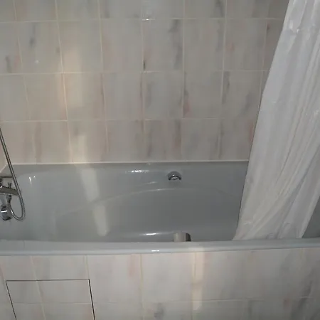 Le Petit Bistrot Otel
